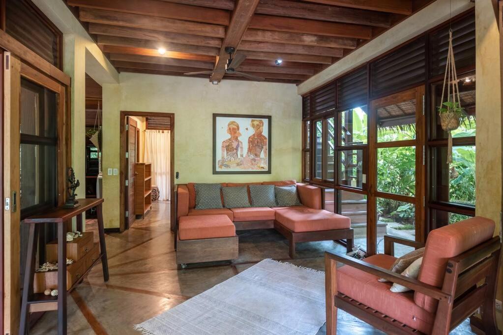 Alaia Hideaway Villa General Luna  Exterior photo